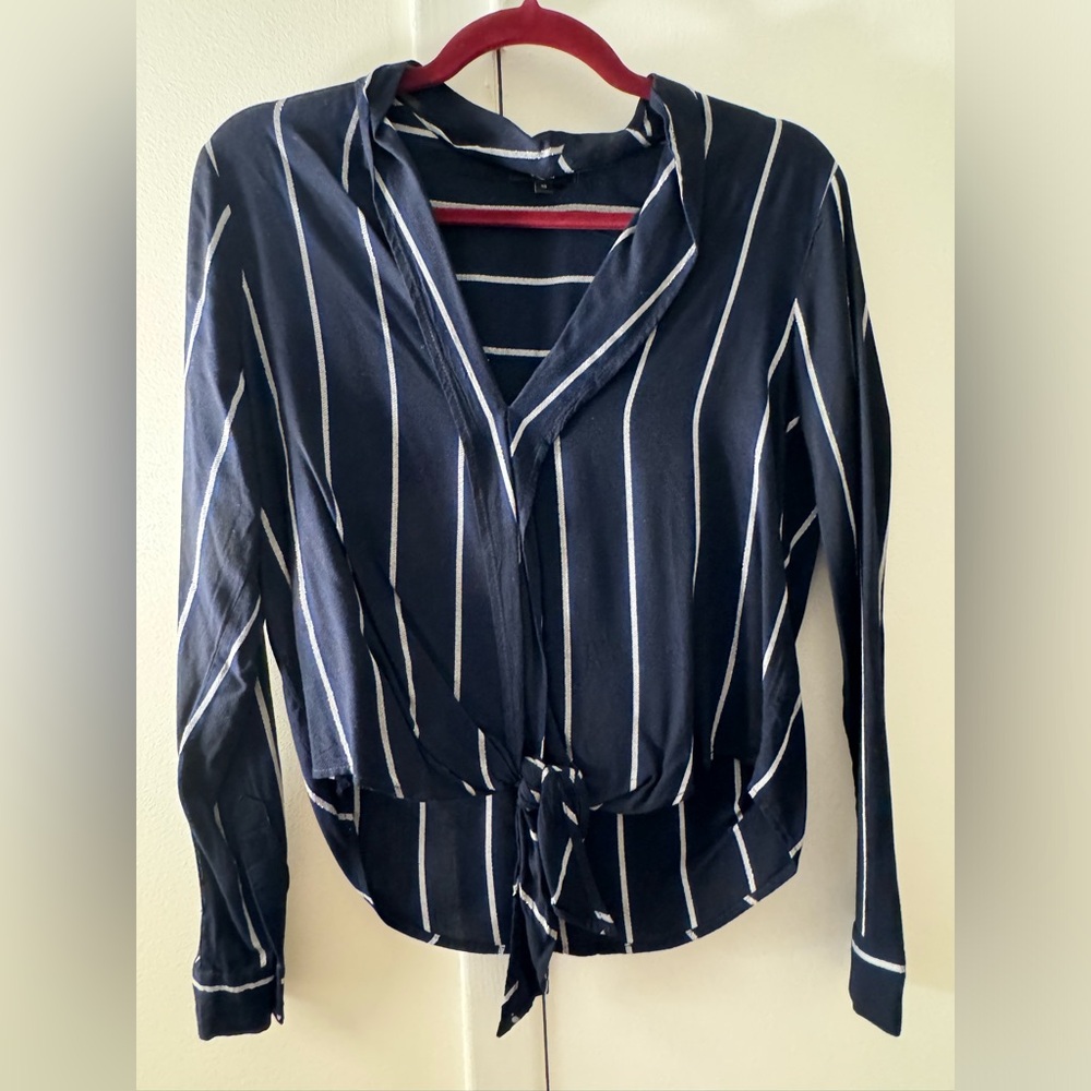 Rails Navy Blue Pinstripe Blouse Size XS